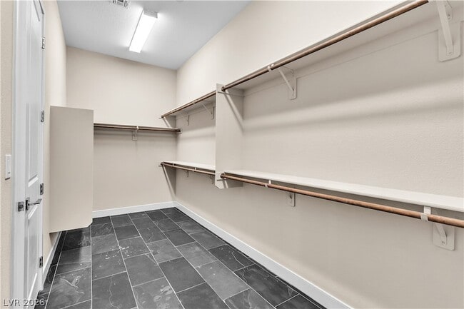 Building Photo - 11837 Grassy Pln Ave