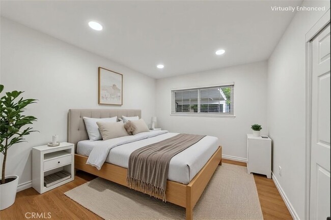 Building Photo - 4201 Franklin Ave