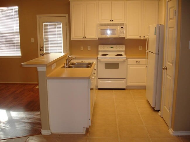 Building Photo - 11843 Keystone Spring Way