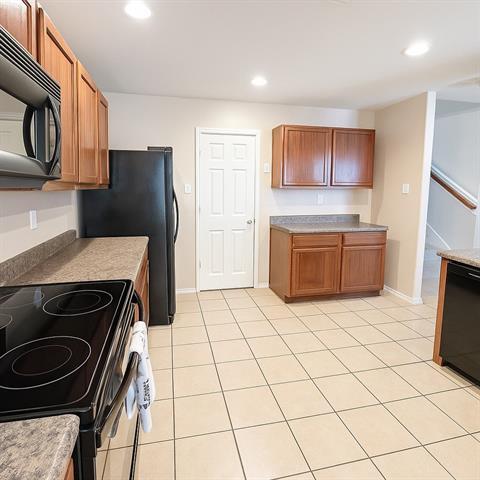 Building Photo - 10924 Rankin Dr
