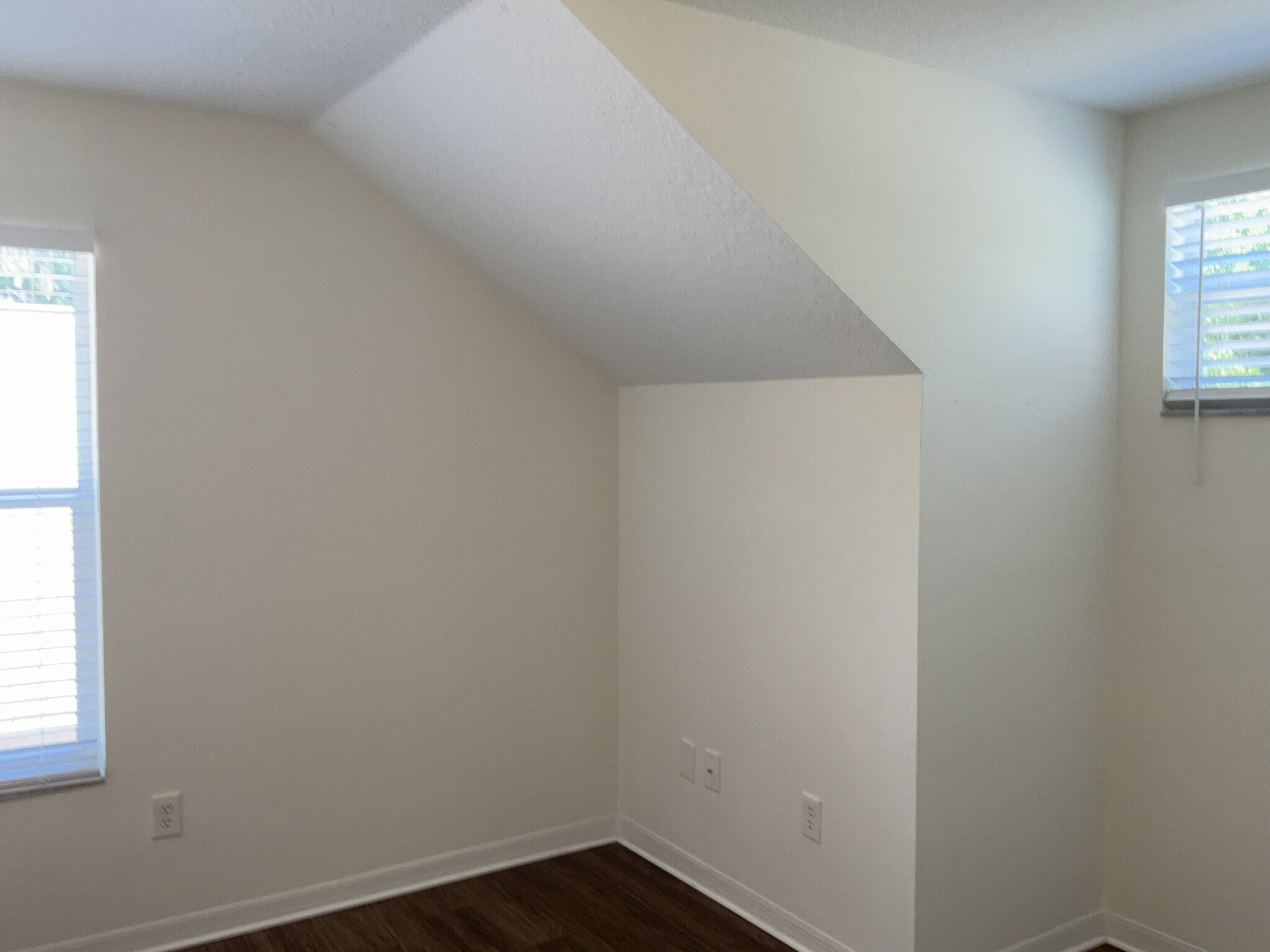 Building Photo - 5607 Tanagerlake Rd