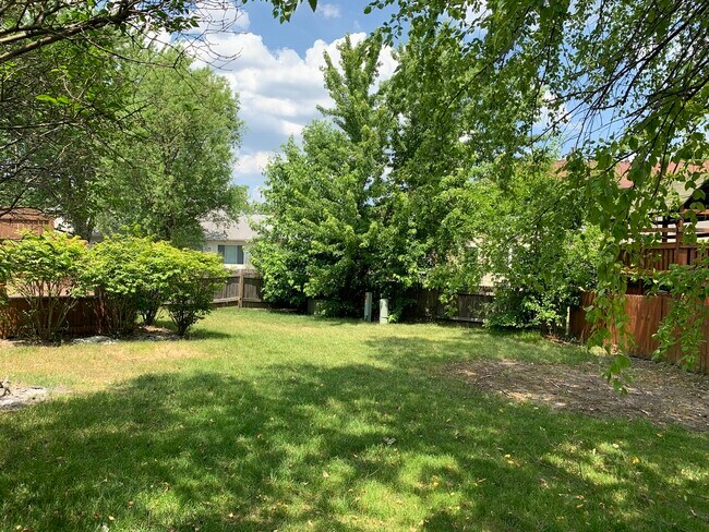 Building Photo - 538 Lasalle Ct