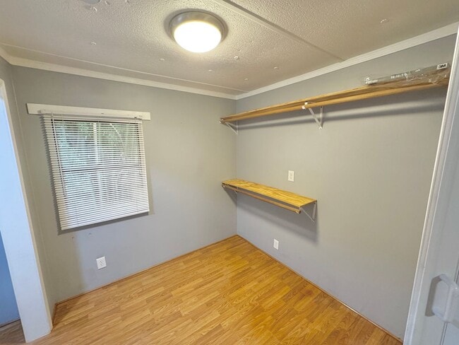 Building Photo - Statesville - HWY 90 - 3 Bedroom/ 1.5 Bath