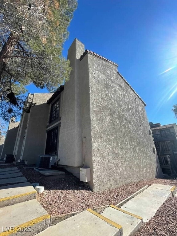 Building Photo - 2818 Calle Del Oro