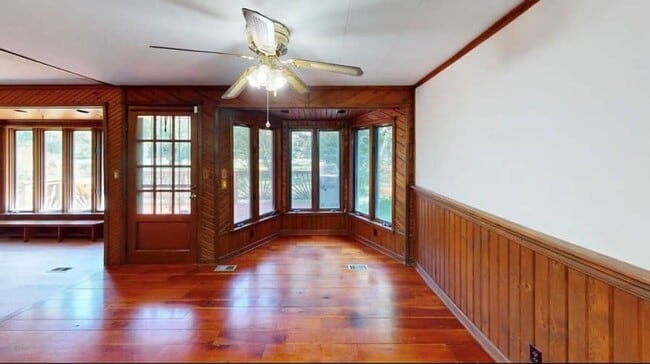 Building Photo - 1501 NY 9G LLC
