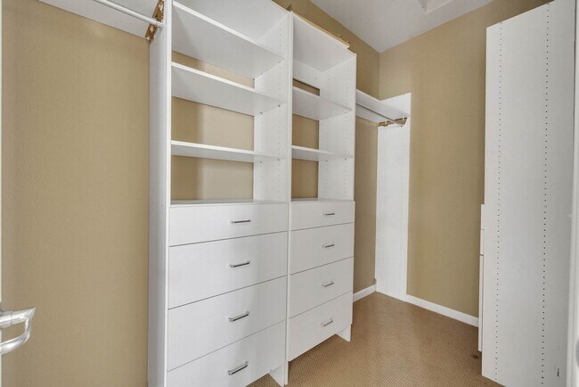 Building Photo - 8639 Brush Way