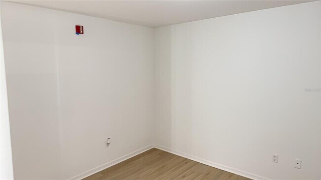 Building Photo - 7350 Westpointe Blvd