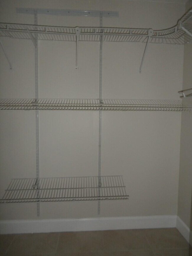 Building Photo - 10773 Cleary Blvd