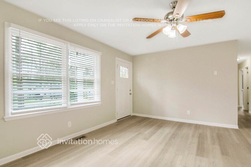 Building Photo - 1700 Woodland Rd