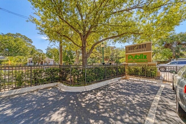 Building Photo - 1268 11th St