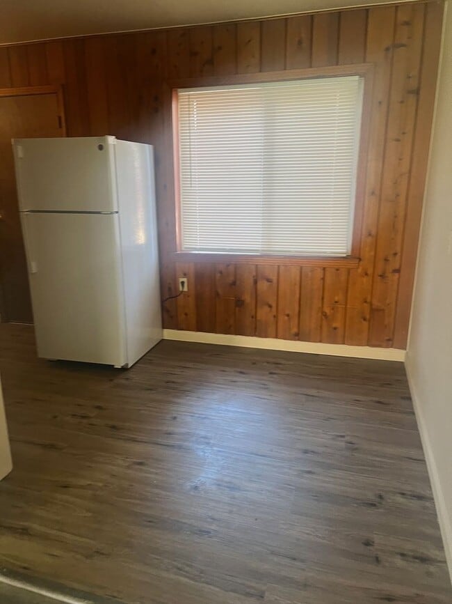 Building Photo - Cozy 1Bd 1Ba apartment! Available now! Call me today