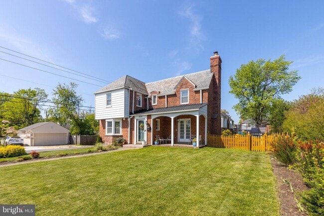 Building Photo - 4500 Eastway Ct