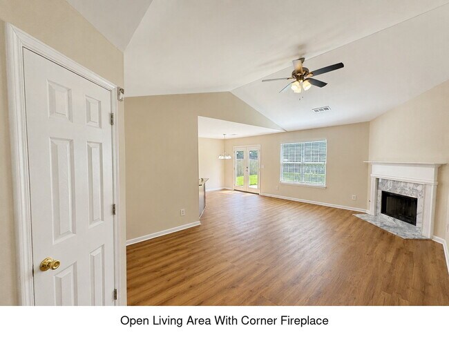 Building Photo - Recently Renovated 3BR Ranch Near Georgia Gwinnett College