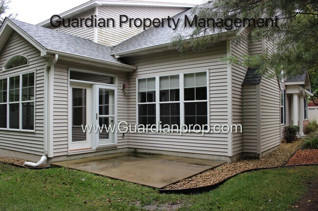 Building Photo - Gorgeous Brooklyn Park Single Family Home, 2 Car Garage, W/D, Office, Available Jan/Feb