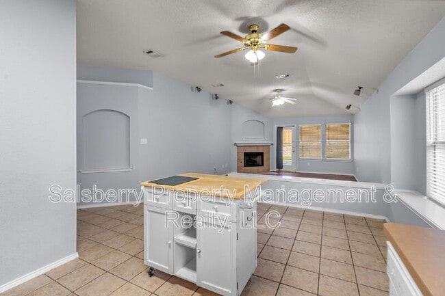 Building Photo - 4717 Barnhill Ln