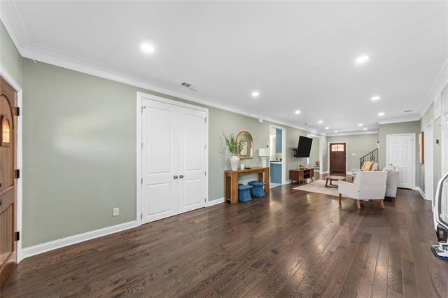 Building Photo - 3316 Inwood Rd