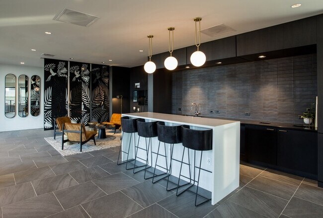 Floorplan - 520 E Armour