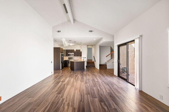 Building Photo - 73416 Irontree Dr