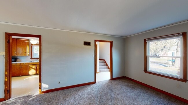 Building Photo - Amazing Location - Available August 1st