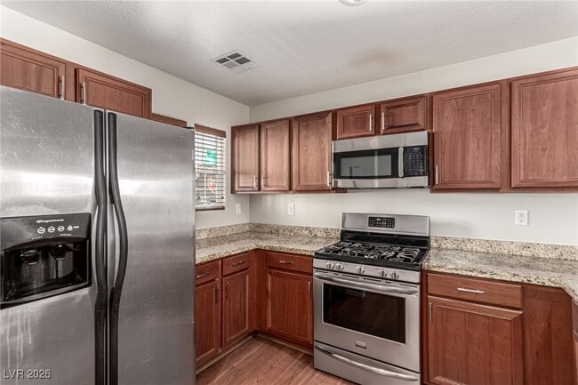 Building Photo - 9207 Onesto Ave