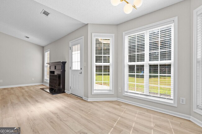Building Photo - 1587 Brush Creek Dr