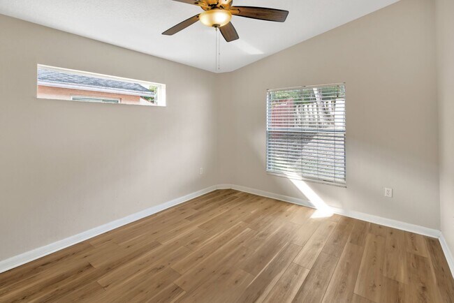 Building Photo - 2408 Camden Oaks Pl