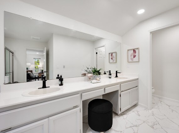 Primary bathroom - 591 Arlene Dr