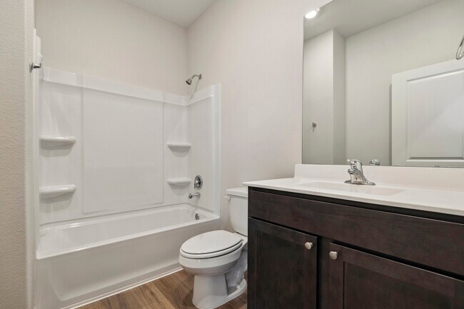 Building Photo - 400 Mystic Slopes Dr