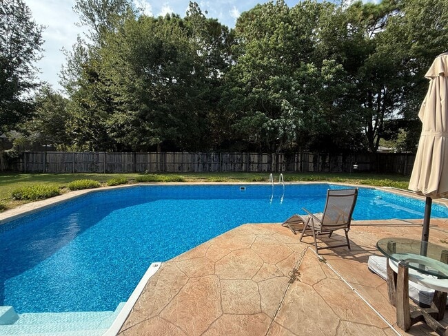 Building Photo - 4444 Southminster Cir