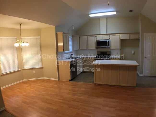 Building Photo - 1834 Meadow Crest Dr