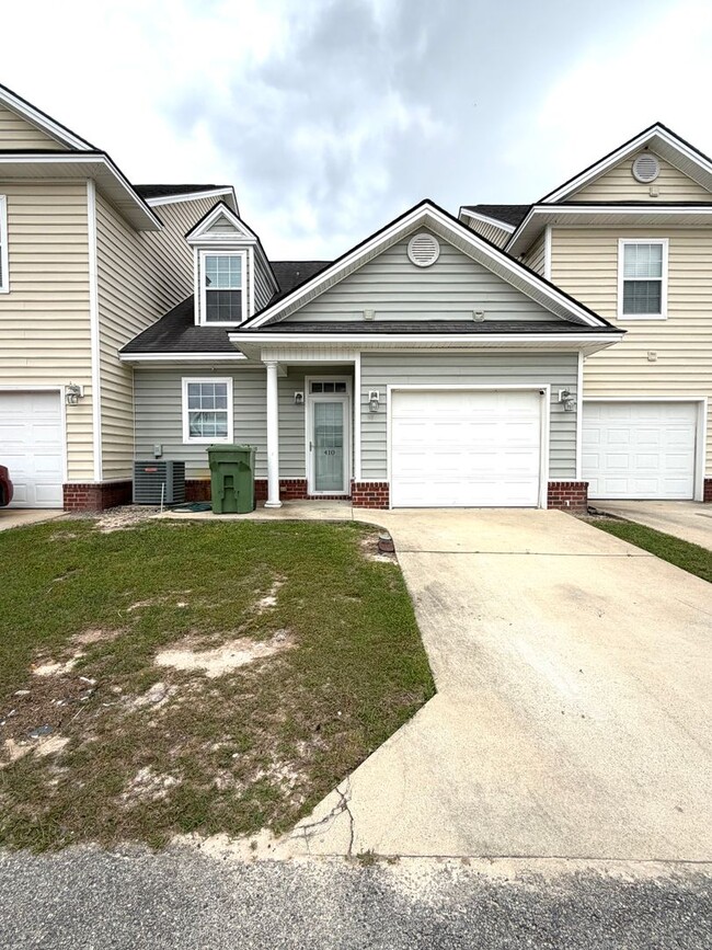 Building Photo - 410 Conley Dr