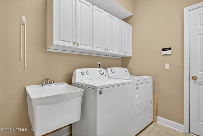 Building Photo - 3576 Barton Creek Cir