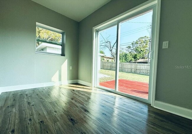 Building Photo - 1409 Franklin St