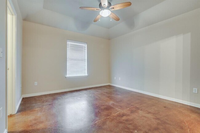 Building Photo - 102 Jolin Ln