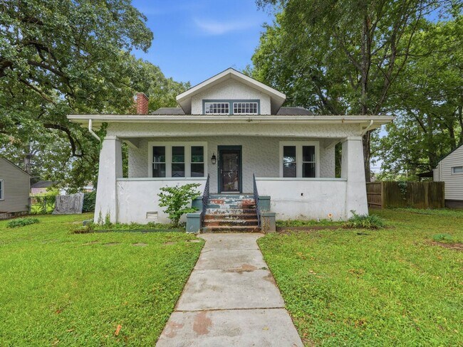 Building Photo - Updated 4-Bed, 2-Bath Home in the Heart of Decatur.