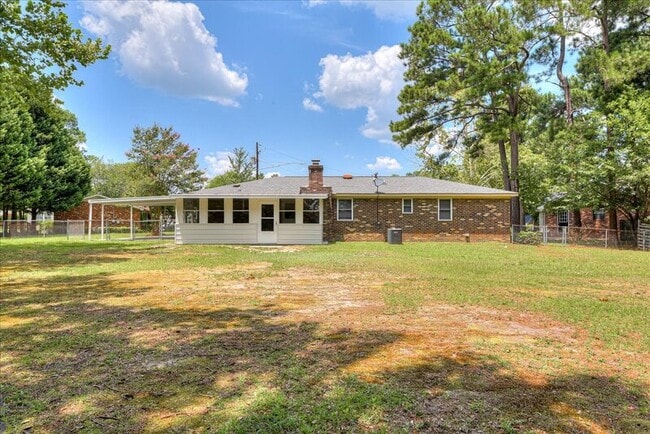 Building Photo - 608 Cedarwood Ct