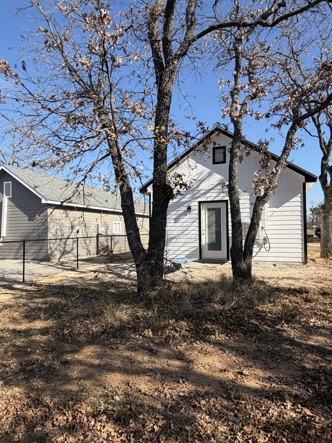 Building Photo - 159 Finn Ln