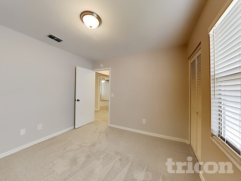 Building Photo - 8708 Bishopswood Dr