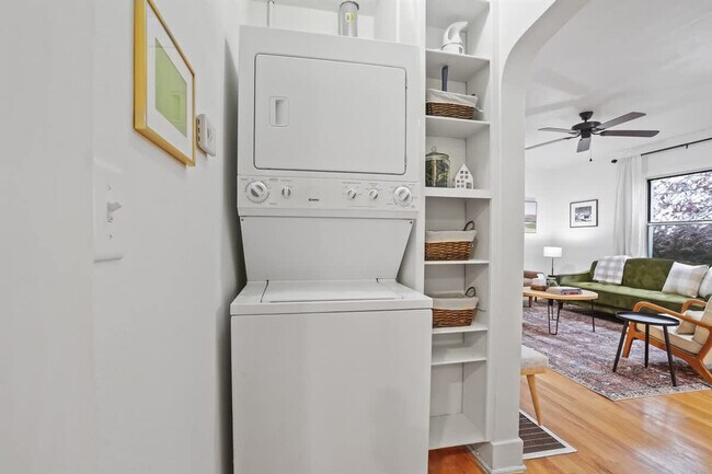 Building Photo - 603 2nd St S