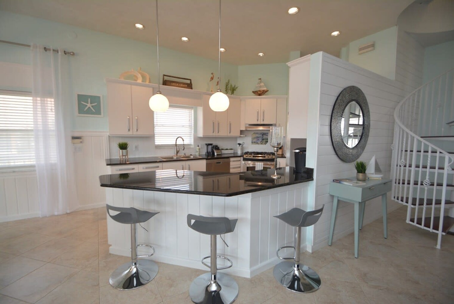 Building Photo - 62 Moody Dr