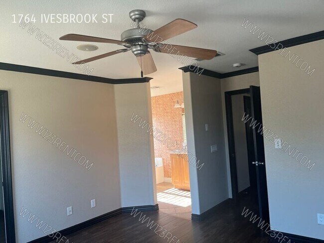 Building Photo - 1764 E Ivesbrook St