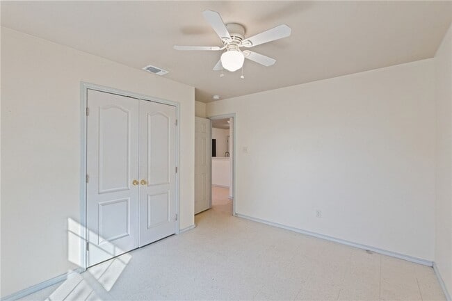 Building Photo - 3630 Stinson St