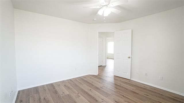 Building Photo - 3124 Creekside Dr