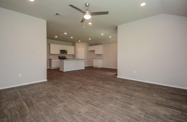 Building Photo - 6508 Wild Cilliment Ct