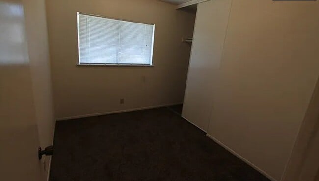 Building Photo - 4071 Gallery Sun Dr