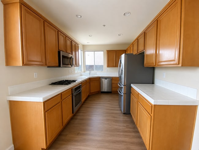 Building Photo - *Move In Special* Great 2 Story 3 bed 2.5 bath near Guajome Lake in Oceanside