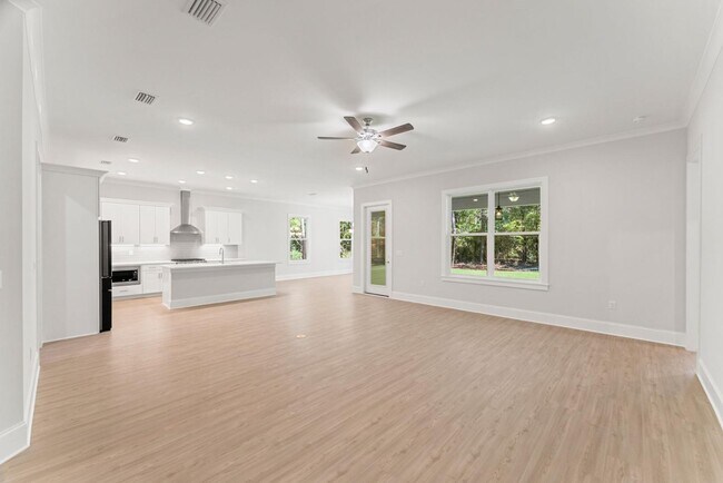Building Photo - 287 J Hunter's Way S