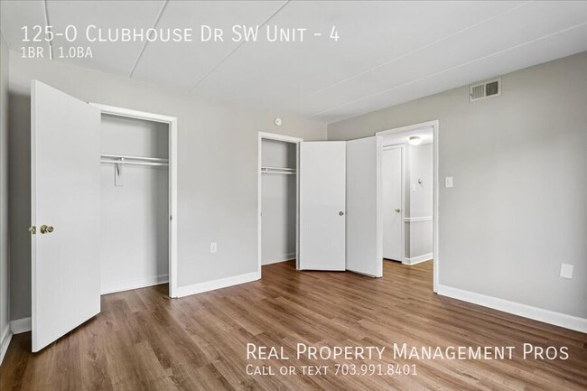 Building Photo - 125 Clubhouse Dr SW