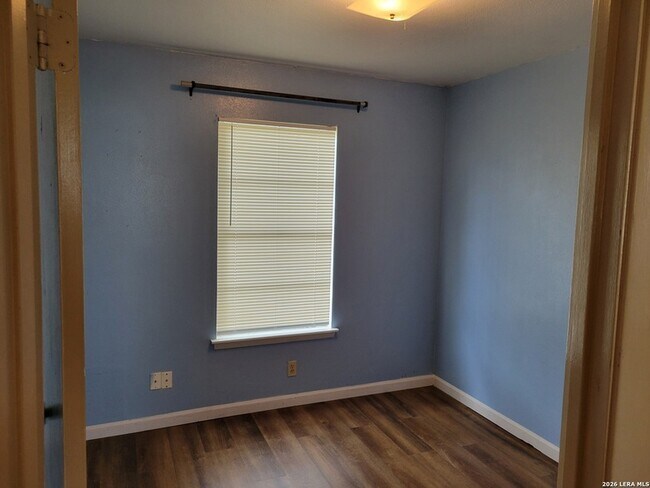 Building Photo - 5405 Borchers Dr