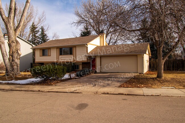 Primary Photo - Short Term Lease! Spacious Home in Mid-Tow...